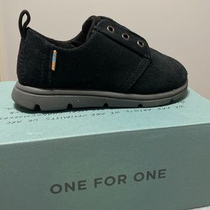 Toms toddler suede shoes